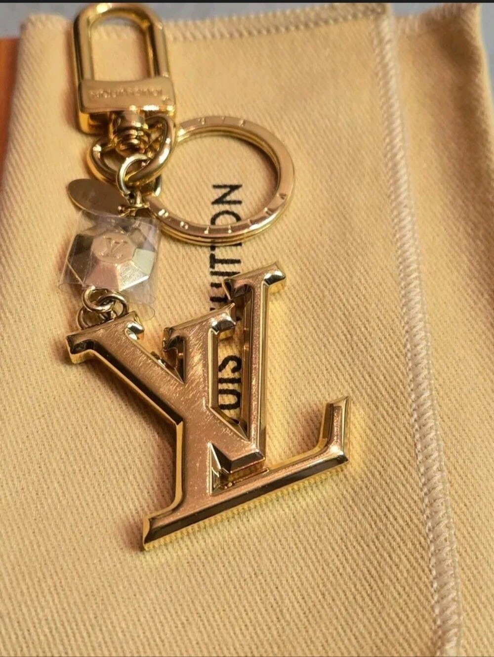 Louis Vuitton LV Facettes Key Holder / Bag Charm